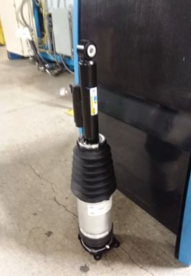 टेस्ला मॉडल एक्स फ्रंट लेफ्ट एयर स्प्रिंग मॉड्यूल 1027061-00-D एल्यूमीनियम मिश्र धातु