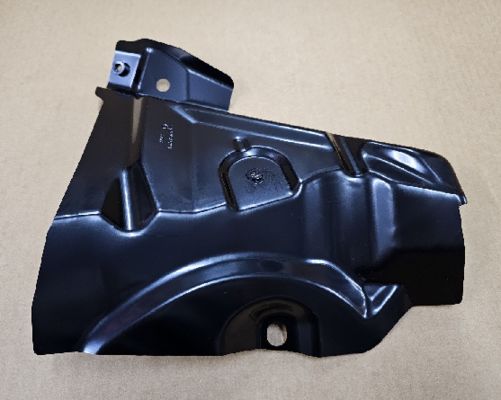 टेस्ला मॉडल वाई दाहिना हाथ निचला विंग ब्रैकेट 32x32x8 काला लोहा