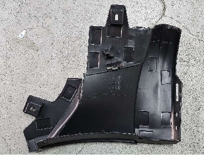 टेस्ला मॉडल एस 2021 फ्रंट राइट बंपर व्हीलहाउस लाइनर ब्रैकेट 1564690-00-ए